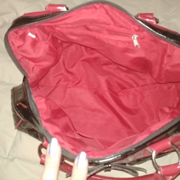 Black and red bag - Picture 3 of 3
